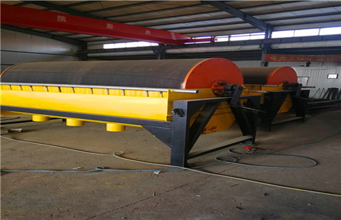 干選鐵礦磁選機(jī)，湖南干選鐵礦磁選機(jī)_湖南干選鐵礦磁選機(jī)如何選鐵參數(shù)規(guī)格一般是多少_生產(chǎn)廠